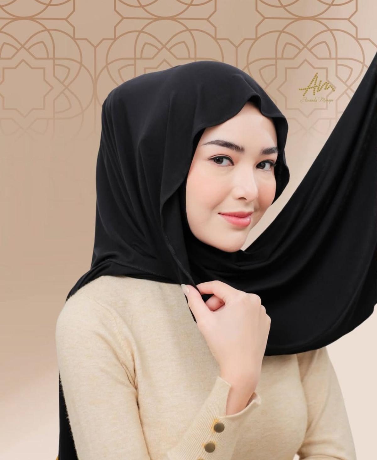 6 Potret Amanda Manopo Jadi Model Hijab untuk Bisnis Barunya, Tampil Cantik dan Elegan
