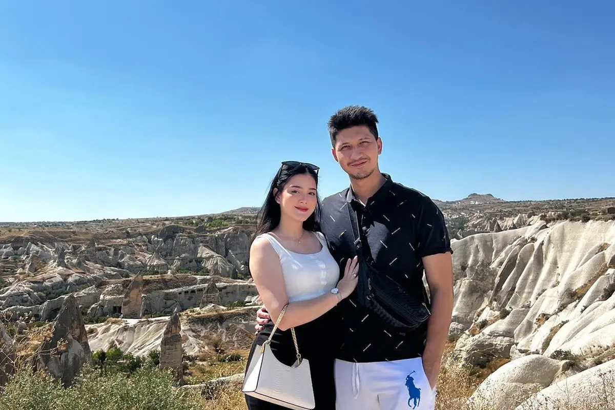Yasmine Ow sebut janin yang dikandungnya mirip Aditya Zoni