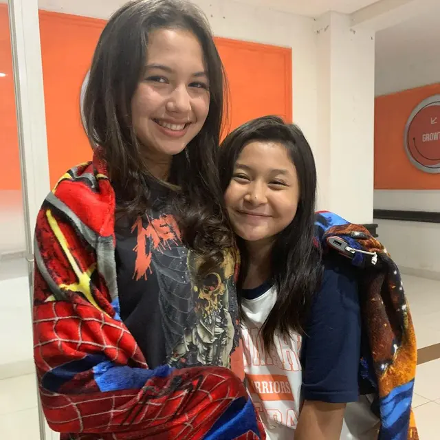 6 Potret Kebersamaan Saskia Chadwick dan Keluarga Kiesha Alvaro, Sudah Akrab