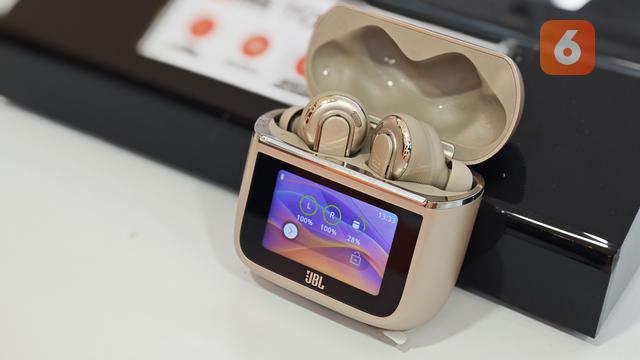 JBL Tour Pro 3. Liputan6.com/Iskandar