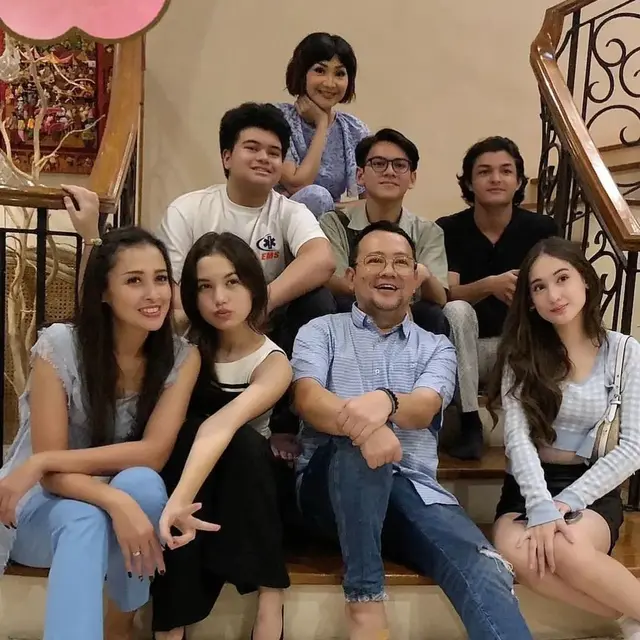 Perayaan ulang tahun Arie Nugroho yang ke-20 (Foto: Instagram @dari.jendelasmp_ )