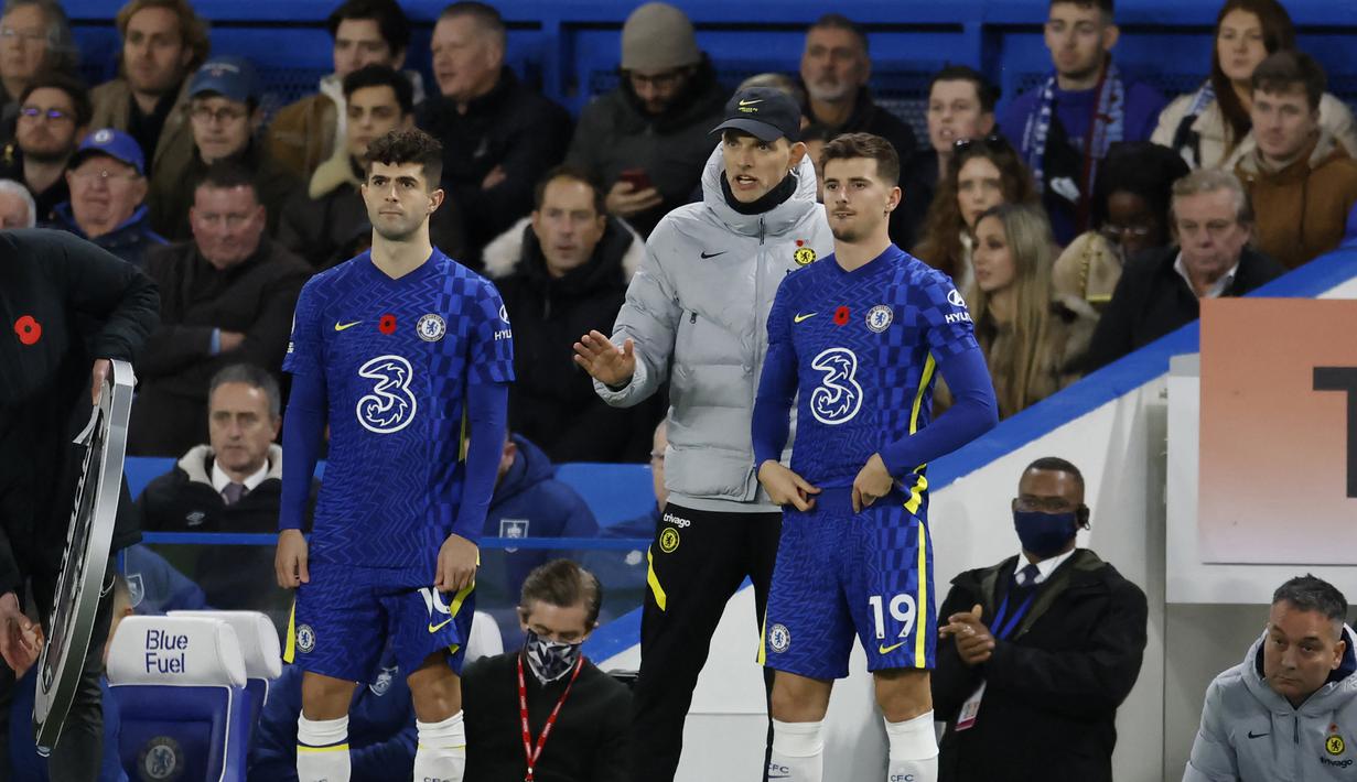 Di Grup B, dua pemain Chelsea, Mason Mount (Inggris) dan Christian Pulisic (Amerika Serikat) akan saling berhadapan di matchday kedua Grup B, 26 November 2022. (AFP/Tolga Akmen)