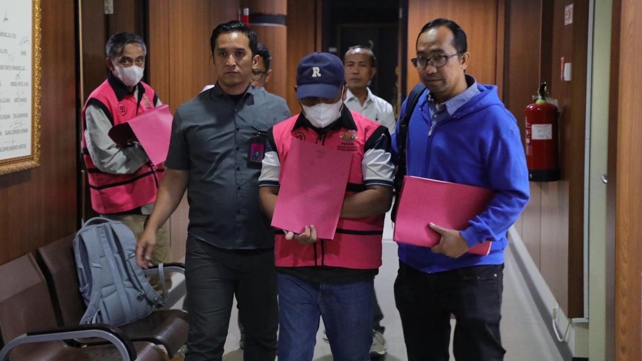 Kejagung Dalami Motif Hakim Djuyamto Titip Tas Berisi Uang ke Satpam PN Jaksel Sebelum Ditahan
