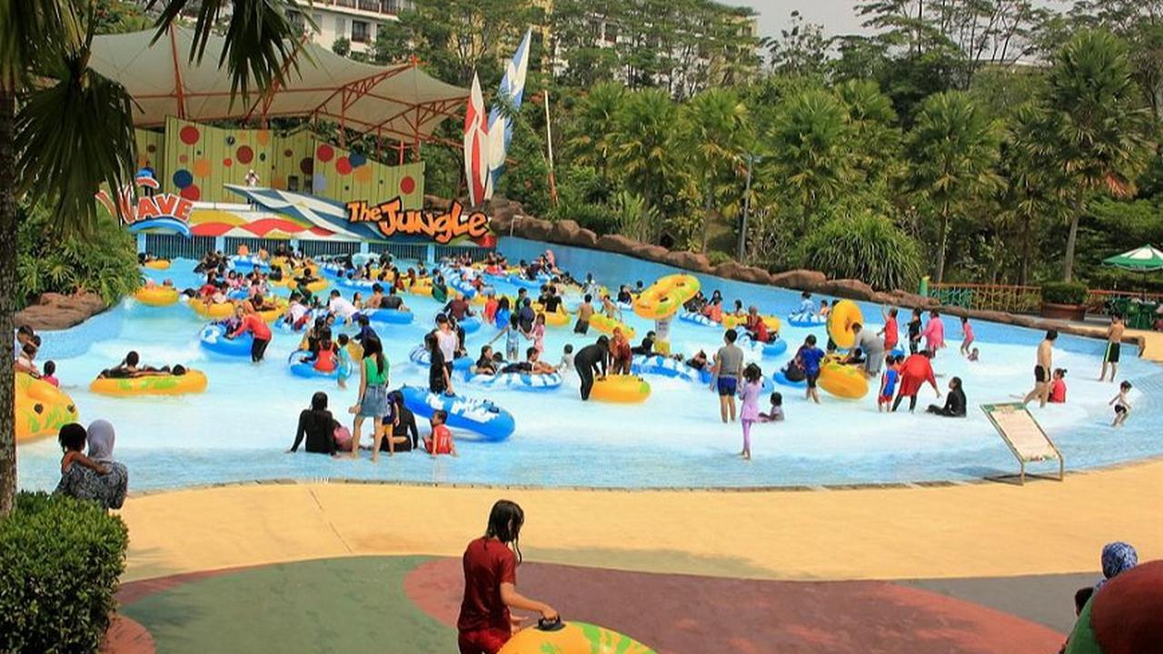 <b>The Jungle Water Adventure</b><br>