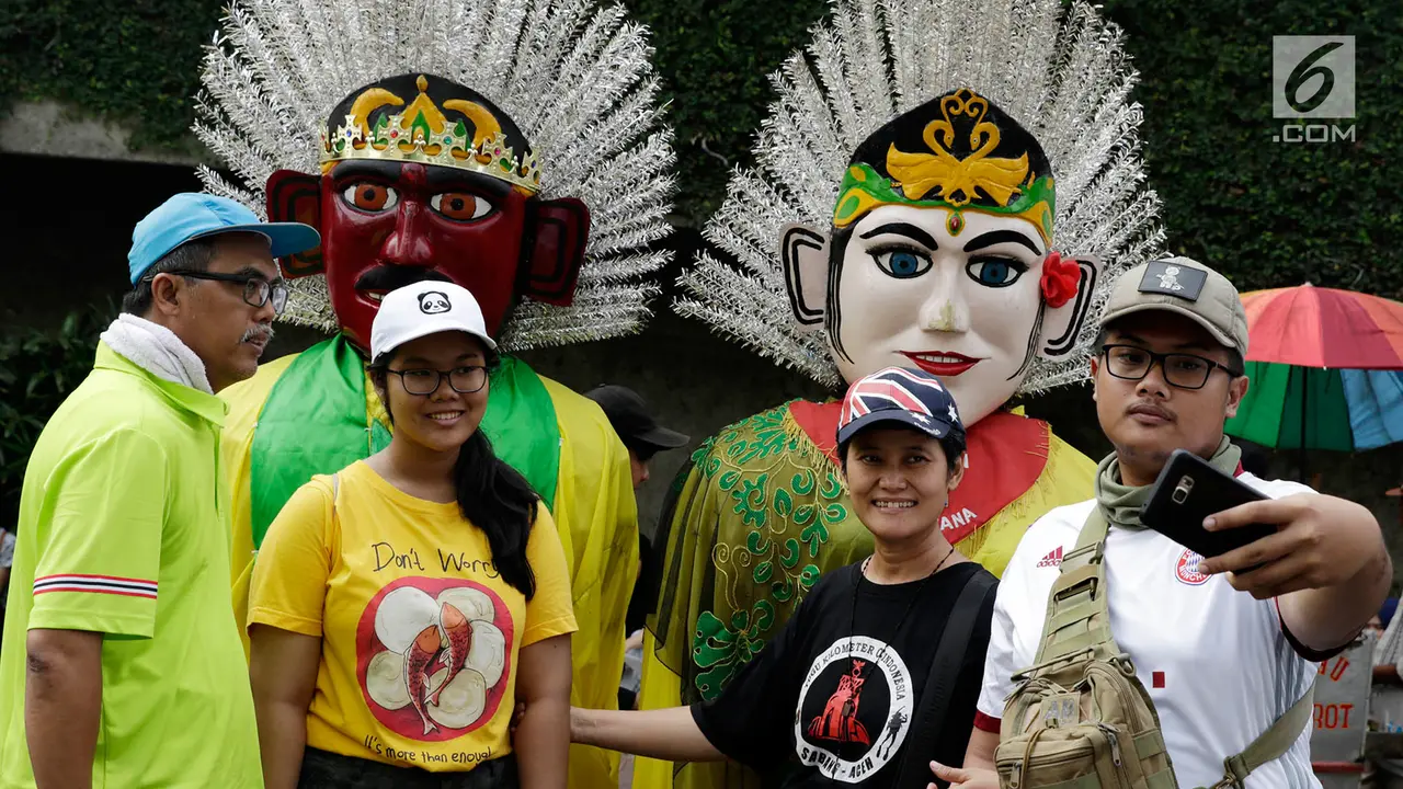Padat Pengunjung, Car Free Day Diserbu Pengamen Ondel-ondel