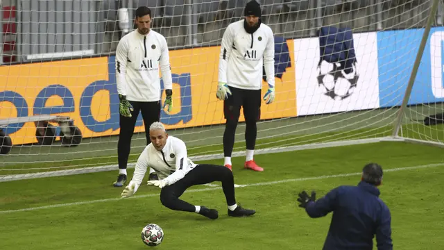 Intip Latihan Pemain PSG Jelang Hadapi Munchen di Perempat Final
