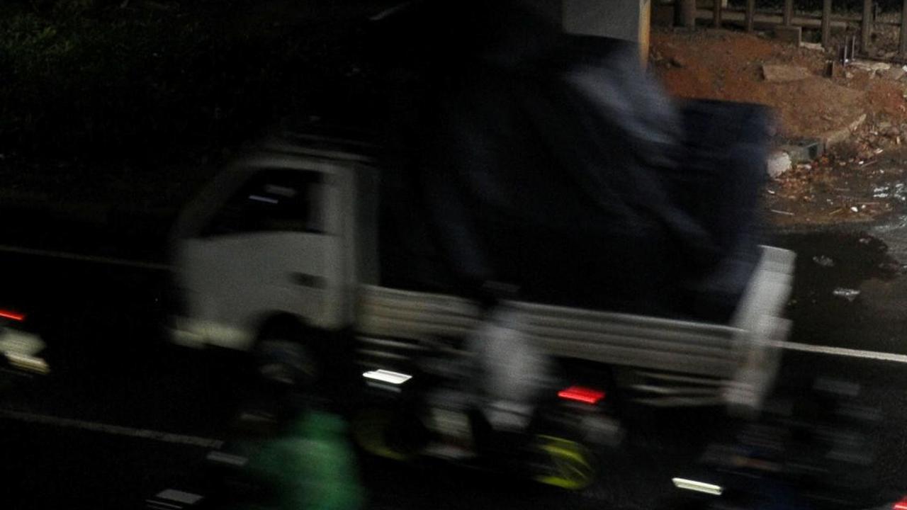 BMKG memprediksi wilayah Jakarta Barat, Jakarta Selatan dan Jakarta Timur akan diguyur hujan.