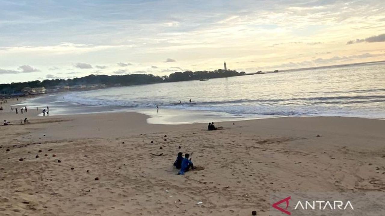 Disparbud Garut Masih Bebaskan Tiket Masuk Pantai Santolo, Ini Alasannya