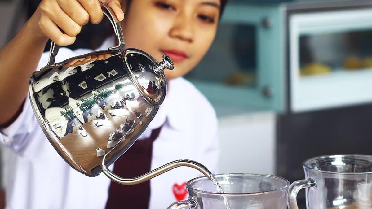 Javaroma Cafe, Tempat Ngopi Asyik Bergaya Italia di Sudut UI