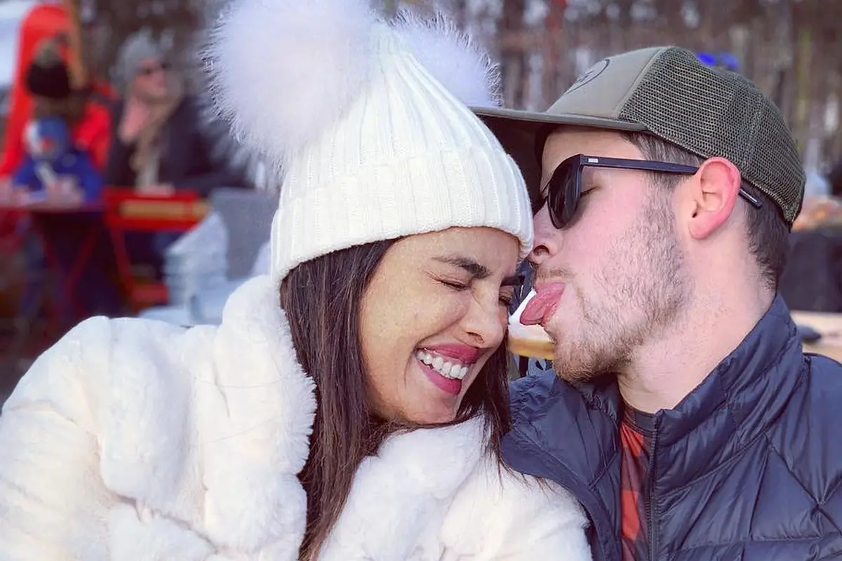 [Fimela] Priyanka Chopra dan Nick Jonas
