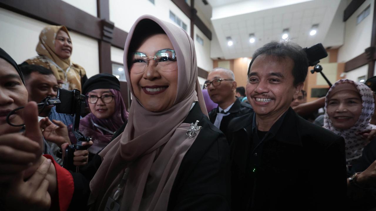 FOTO: Dokter Tifa Didakwa Terkait Tudingan Ijazah Jokowi