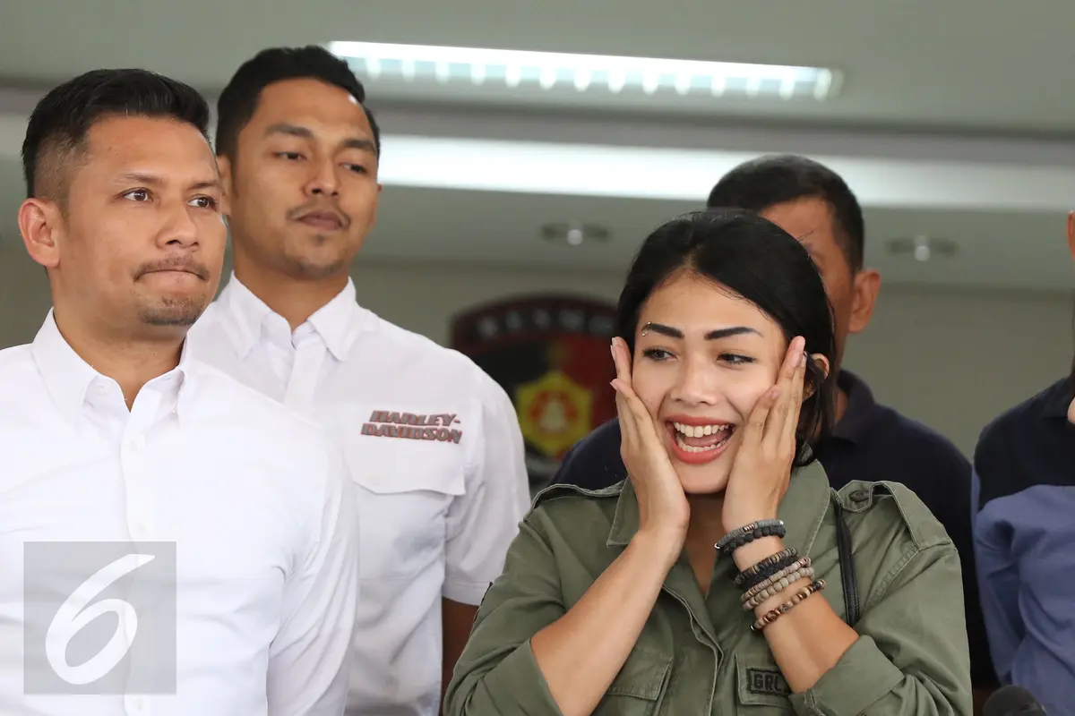20161017-Nabila Putri Diperiksa di Resmob Polda-Jakarta