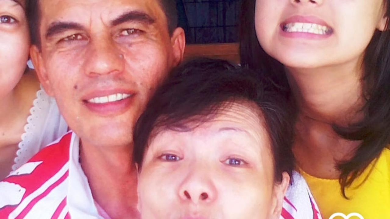 Ibunda Andhika Pratama Bagikan Foto Lawas Bareng Anak-anaknya, Netizen Salfok Ada 'Penampakan' Elea