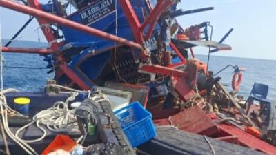 Misteri Hilangnya Awak KM Kawal Jaya 9 Usai Tabrakan di Laut Bintan