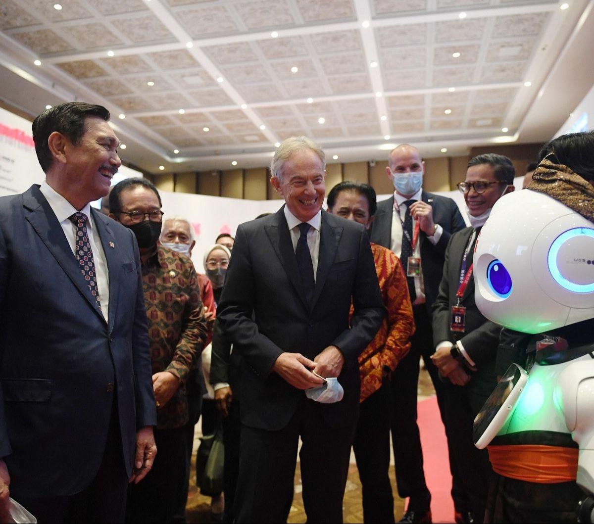 "Belum tahu, ini baru sampaikan minat. Insyaallah lah doakan ya tahun ini. Kita lebih banyak Insya Allah," sambung Bahlil.