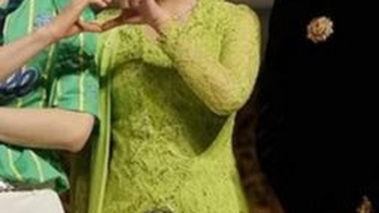 Momen Kocak Gibran 'Dicueki' Istri saat Foto Bersama dengan Artis Ganteng, Langsung Jadi Sorotan