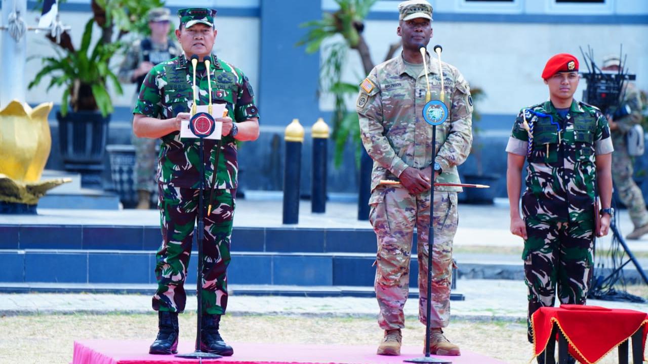 Panglima TNI Laksamana Yudo Margono saat memberikan keterangan di Puslatpur 5 Marinir, Situbondo (Istimewa)