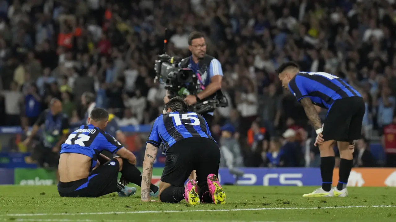 Foto: Aksi Sepakan Cantik Rodri Bawa Man City Bungkam Inter Milan di Final Liga Champions, Lengkapi Treble Winners Musim 2022 / 2023
