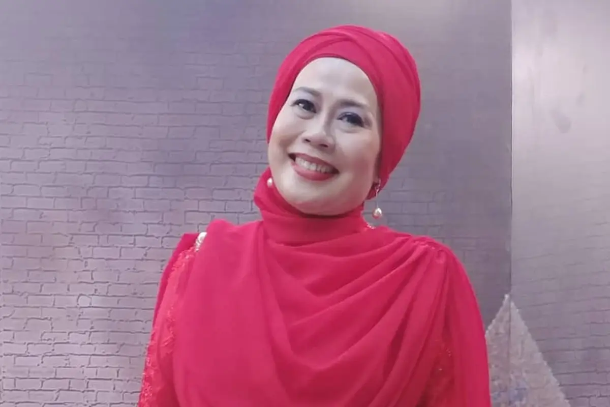 [Fimela] Dewi Yull