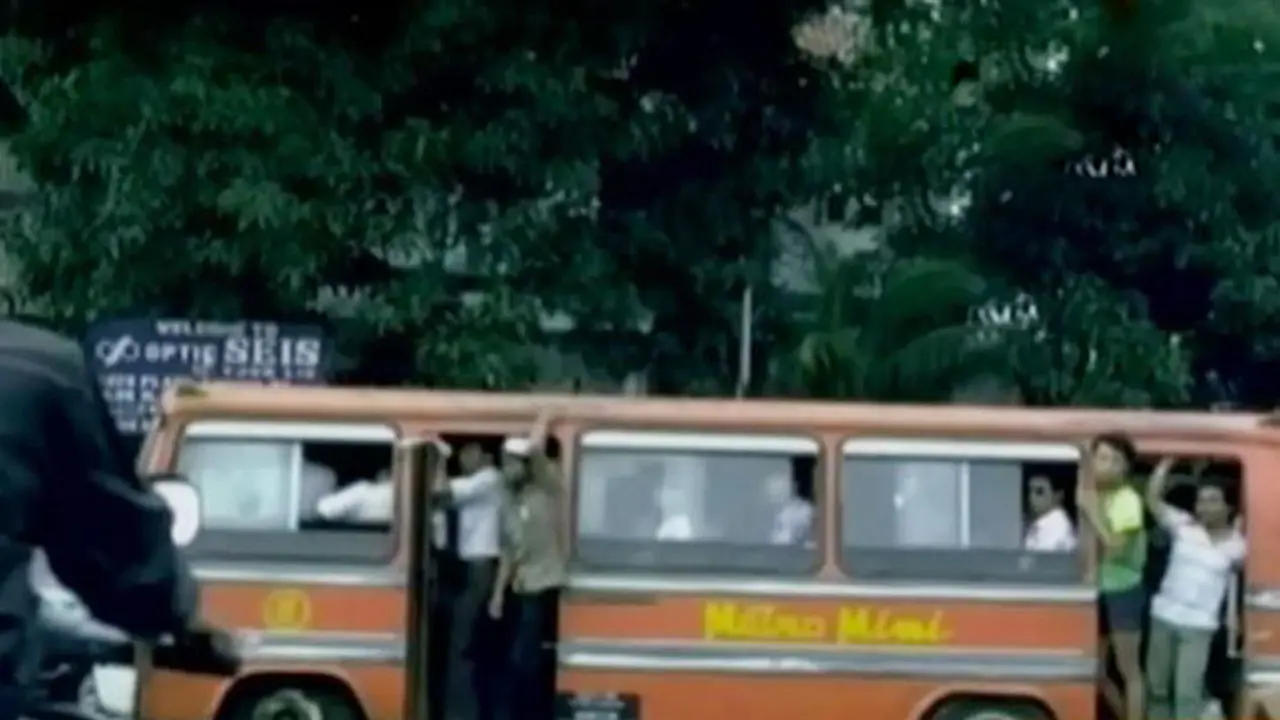 VIDEO: Sejarah Bus Merah Cikal Bakal Metro Mini