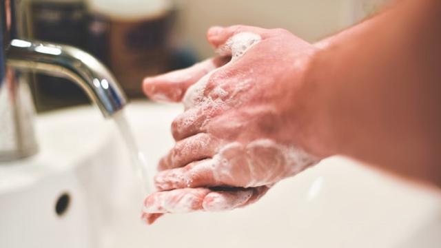 Ilustrasi mencuci tangan