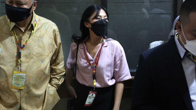 Tyna Kanna menghadiri sidang gugatan cerai perdananya terhadap Kenang Mirdad (Kapanlagi/ Bayu Herdianto)