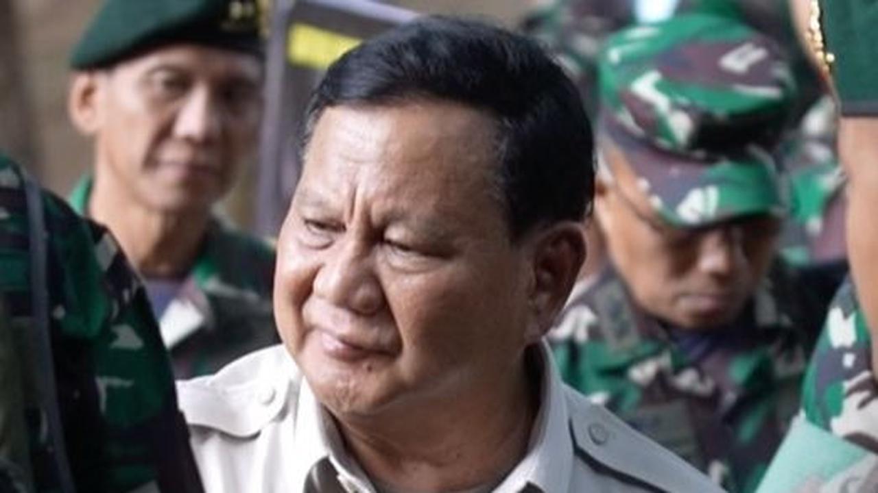 VIDEO: Prabowo Tertawa Geli Dikabarkan Tampar Wamentan, Blak-blakan Fakta Sebenarnya!