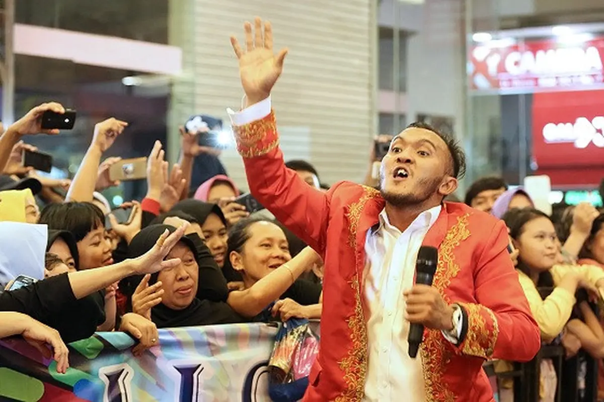 [Bintang] Caisar