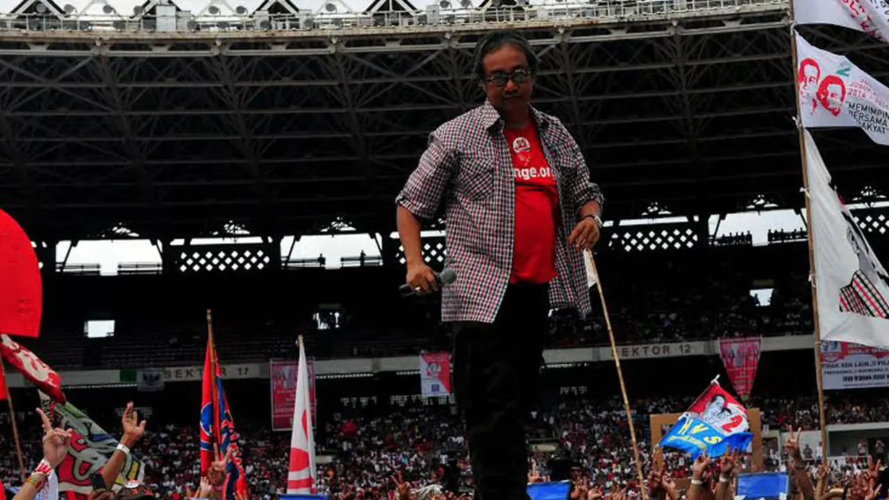 Jokowi Ngabuburit Bareng Ratusan Ribu Pendukung