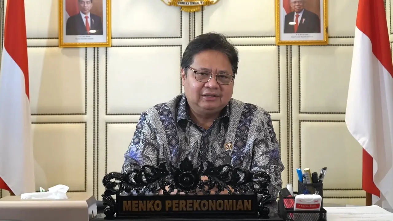 akat melalui pembatasan kegiatan (PPKM) dan peningkatan disiplin protokol kesehatan,” ujar Menteri Koordinator Bidang Perekonomian Airlangga Hartarto