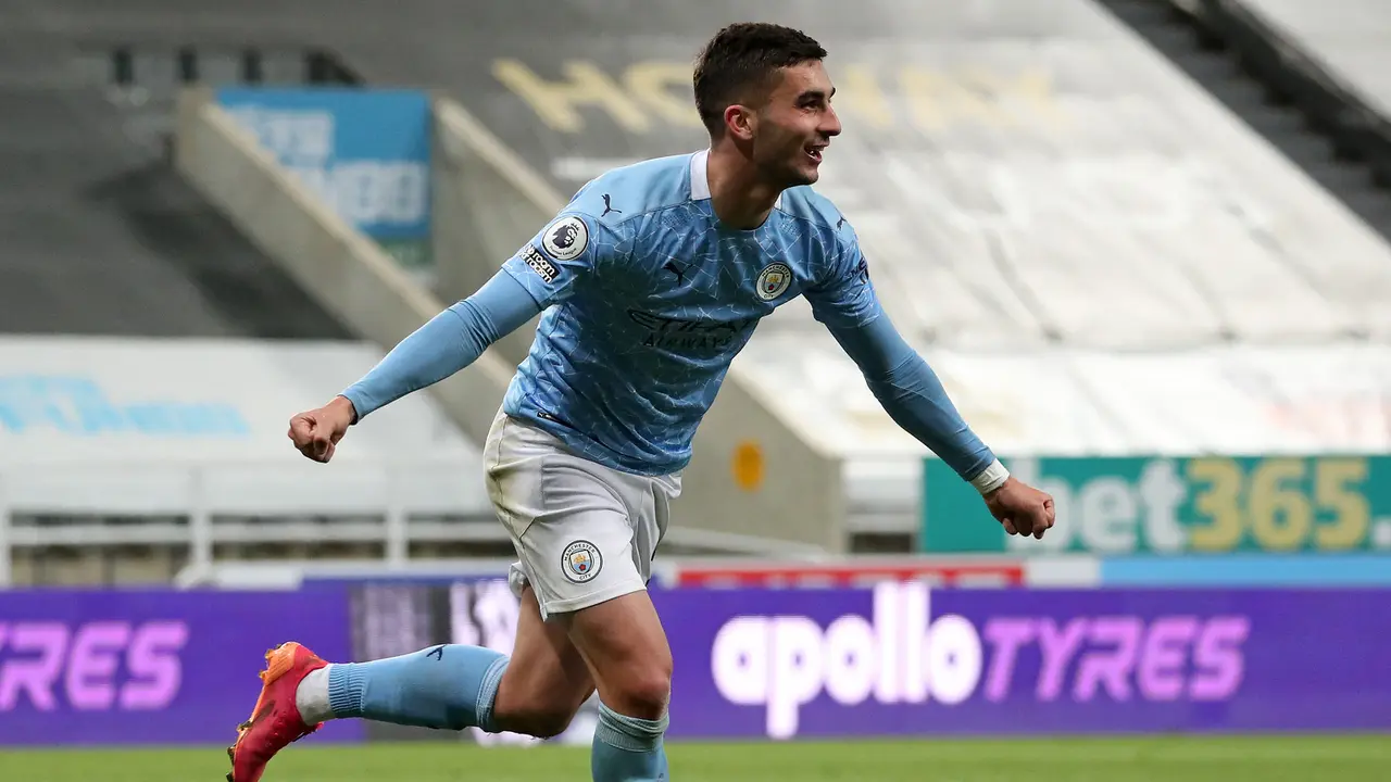 FOTO: Ferran Torres Cetak Hattrick, Manchester City Tundukkan Newcastle United 4-3 - Ferran Torres