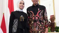 Putri Ariani diundang Presiden Joko Widodo ke Istana Negara Jakarta, pada Rabu (14/6/2023). Tak hanya mengobrol, ia melantun dua lagu karya sendiri. (Foto: Dok. Instagram @arianinismaputri)