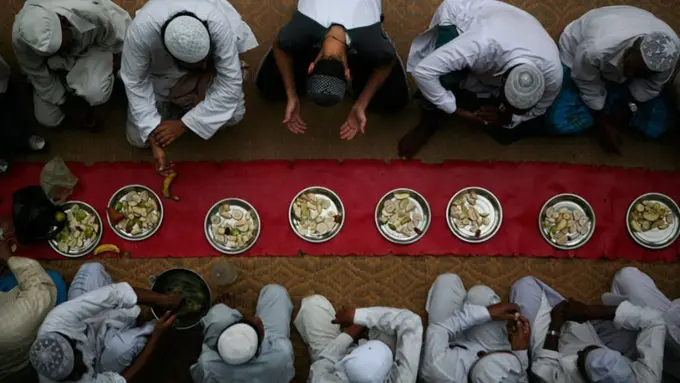 Waktu Buka Puasa Hari ke-11, 6 Juni 2017