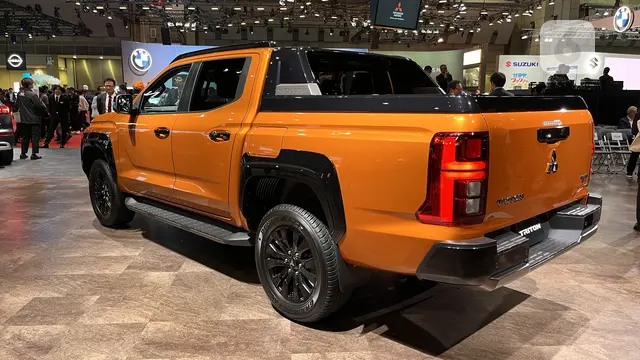 Mitsubishi All-new Triton dipamerkan di Japan Mobility Show 2023. (Liputan6.com/Raden Trimutia Hatta)