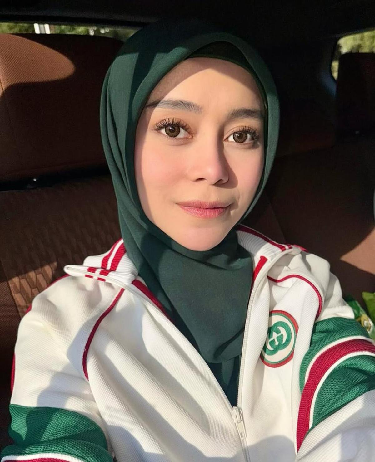 Inspirasi Hijab Lesti Kejora untuk Lebaran 2025 yang Tetap Stylish dan Nyaman