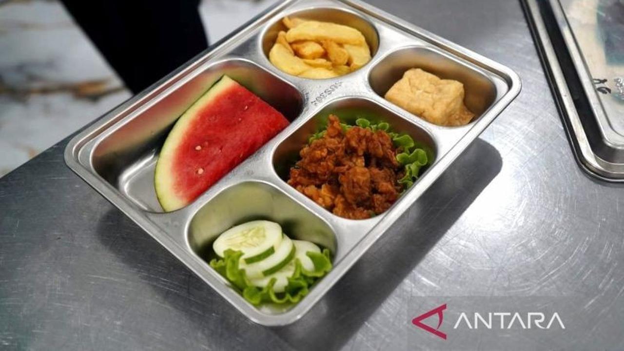 Program Makan Bergizi Gratis Tingkatkan Kesehatan dan Kehadiran Sekolah, BGN Ungkap Manfaatnya