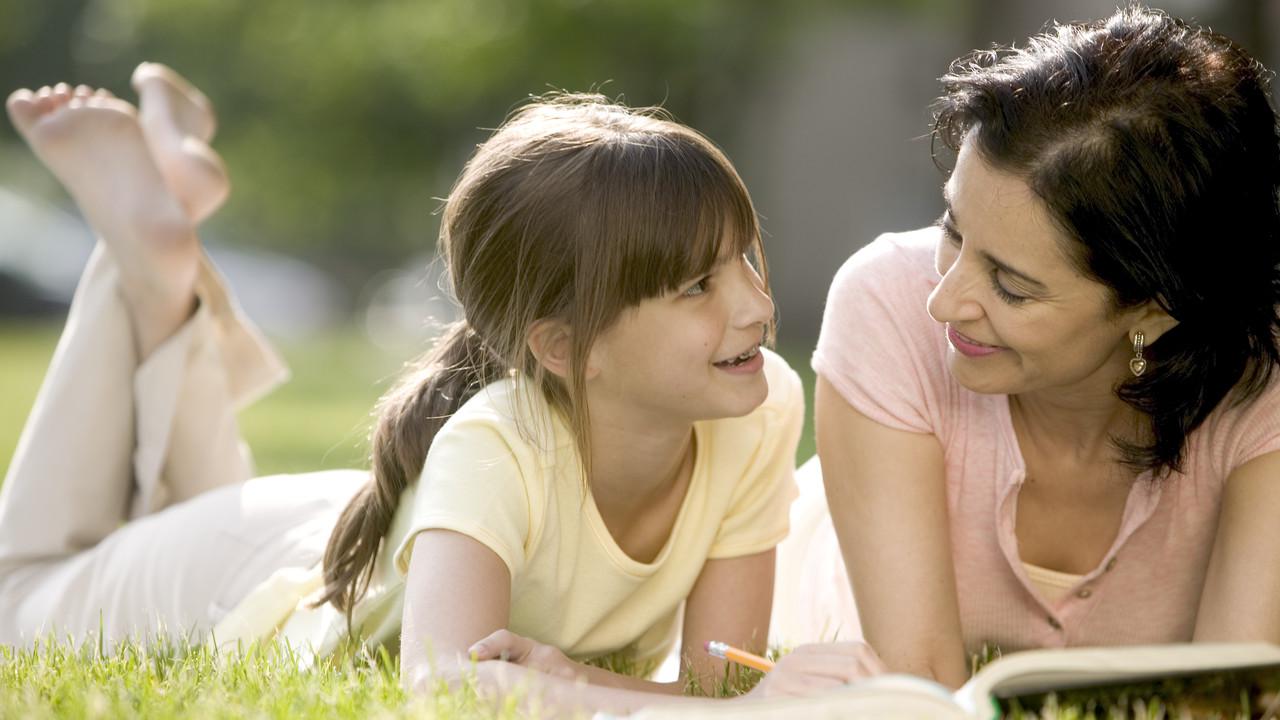 Menjadi Ibu di Usia 30-an Akan Miliki Anak Cerdas