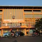 LEGENDARIS - Banyak pesepak bola legendaris dari Surabaya ditempa di Stadion Gelora 10 November, Tambaksari, Surabaya. (Bola.com/Zaidan Nazarul)