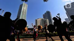 Latihan menari pada anak melibatkan gerak fisik dengan alunan musik dapat meningkatkan kecerdasan dan kesehatan serta melestarikan budaya bangsa Indonesia. (Liputan6.com/Angga Yuniar)