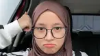 Ini dia potret Nissa Sabyan yang pede pamer tahi lalat. “tahilalats nya tambah 1 🙂👍,” tulis Nissa Sabyan. Meski sebagian orang menganggap sebelah mata tahi lalat, namun Nissa Sabyan tak mempermasalahkan ia memiliki tahi lalat diatas bibirnya. (Liputan6.com/IG/@nissa_sabyan)