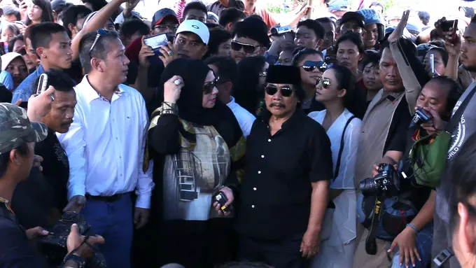 Pemakaman Olga Syahputra