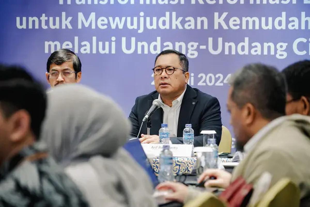 Kabar Duka Ekonom Indonesia Sekaligus Stafsus Jokowi, Arif Budimanta Meninggal Dunia