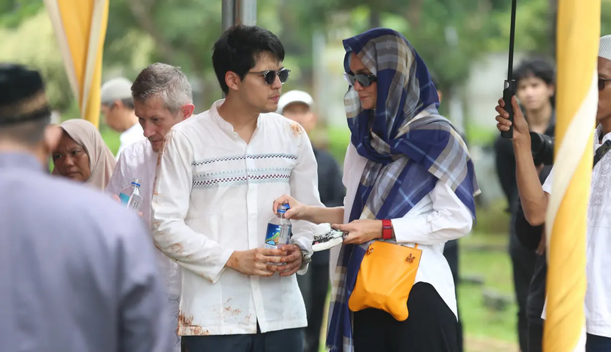 Perempuan kelahiran Denpasar 40 tahun silam itu juga melihat ibunda Maxime juga sosok yang luar biasa. [KapanLagi.com/Budy Santoso]