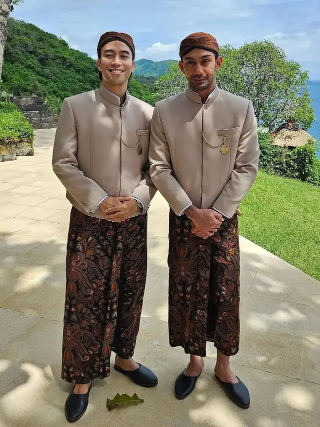 6 Potret Reza Rahadian di Rangkaian Pernikahan BCL, Mengaku Sangat Terharu