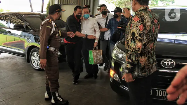 Surya Darmadi Tiba di Kejagung
