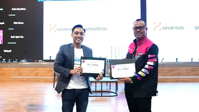 SimInvest berkolaborasi dengan Smartfren menggelar kegiatan literasi keuangan dan investasi bertajuk "SimInvestival Goes to Office: Smart Investment for Long Haul".