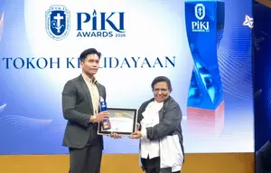 Ribka Haluk Serahkan PIKI Awards untuk Tokoh Kebudayaan