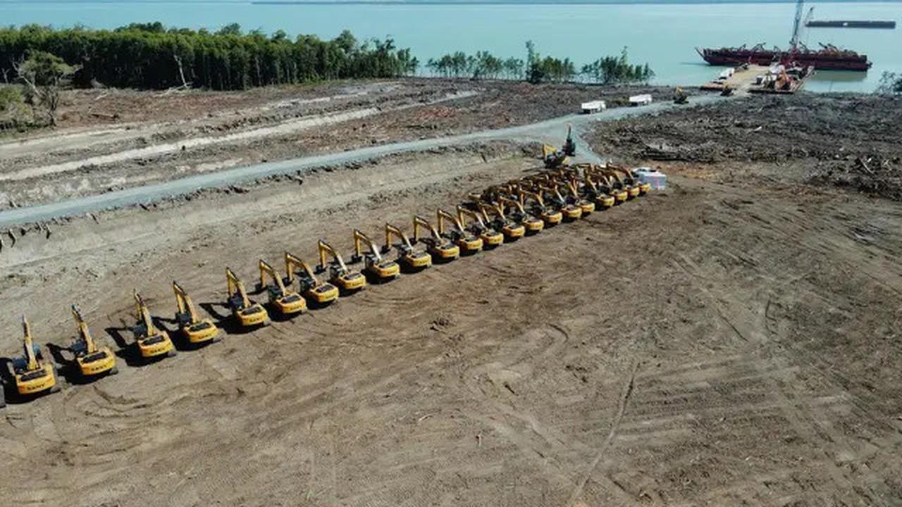 Garap Proyek Cetak Sawah 1 Juta Ha, 89 Ekskavator Haji Isam Asal China Tiba Lagi di Merauke