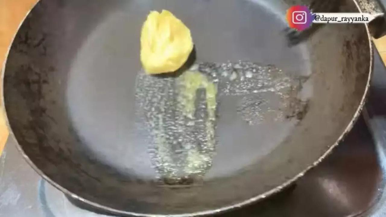Lelehkan Satu Sendok Makan Margarin