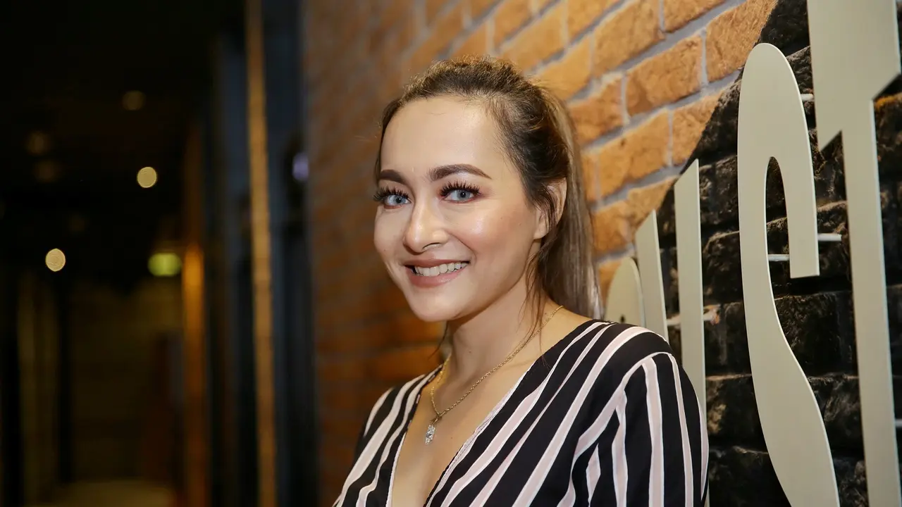 [Fimela] Dewi Rezer